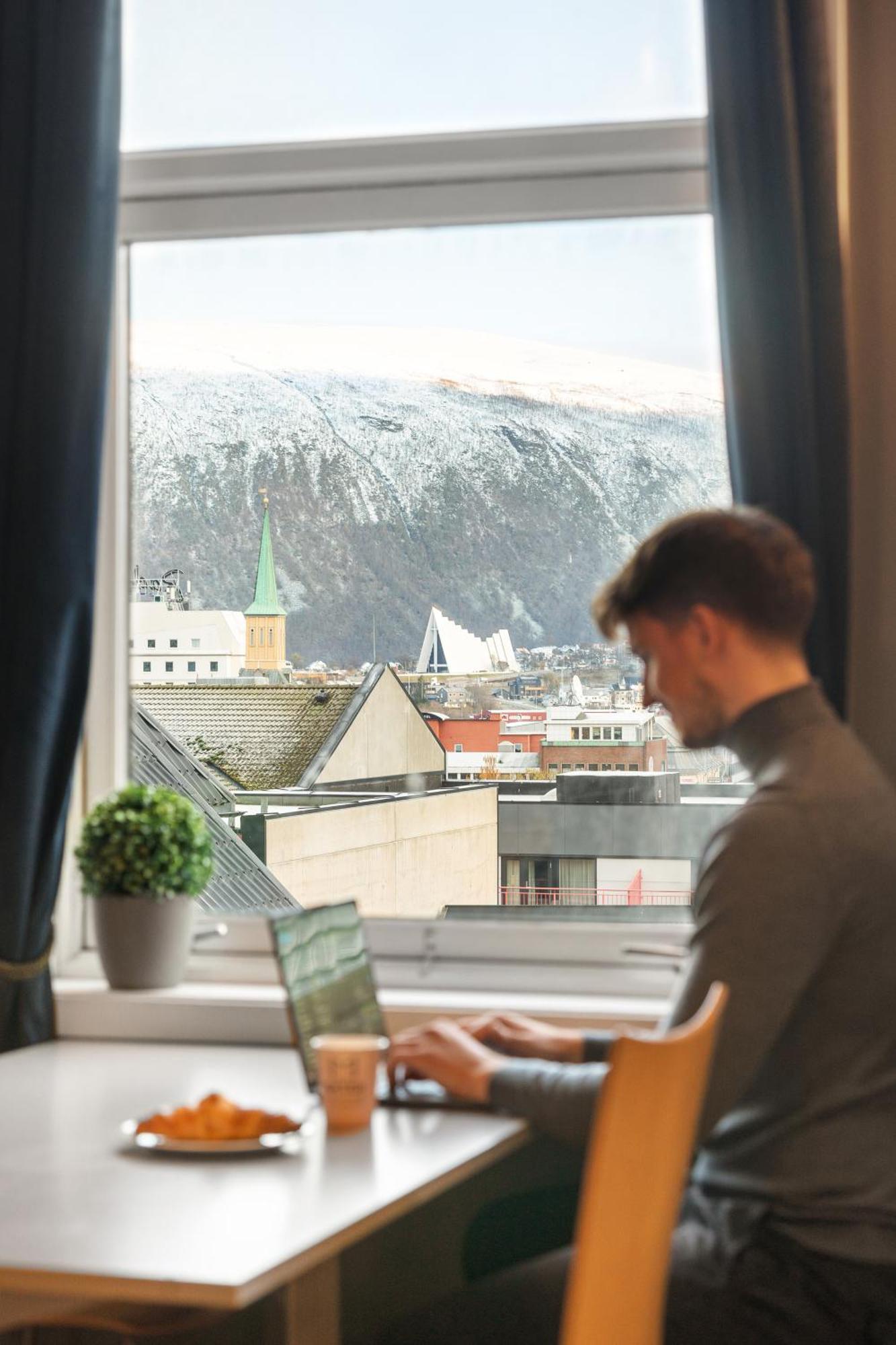 Hotel Enter Backpack Tromsø